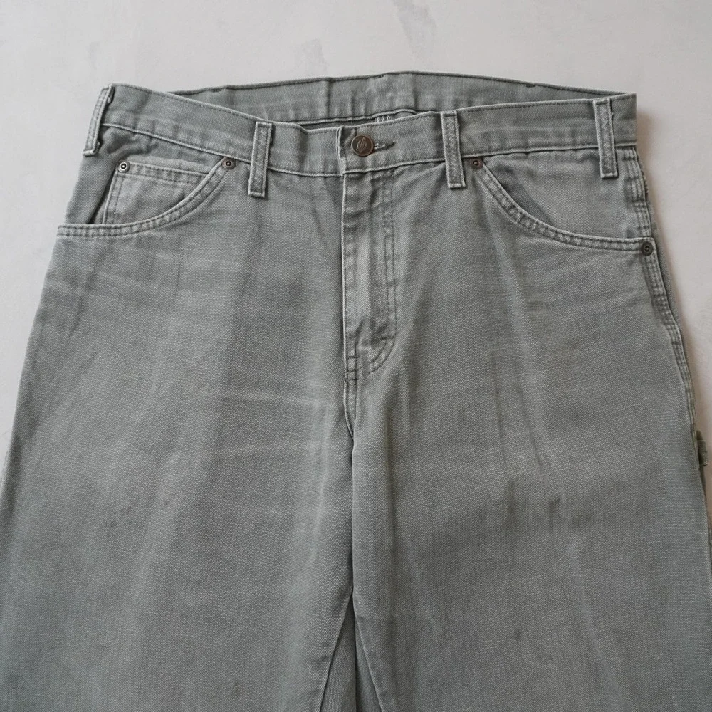 Dickies size 32x32